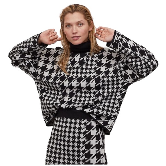 H&M | Jacquard Knit Black & White Boxy Houndstooth Turtleneck Sweater Large - Picture 1 of 11